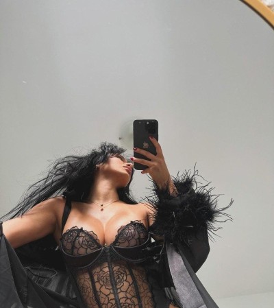 Ника, Г. Дзержинский